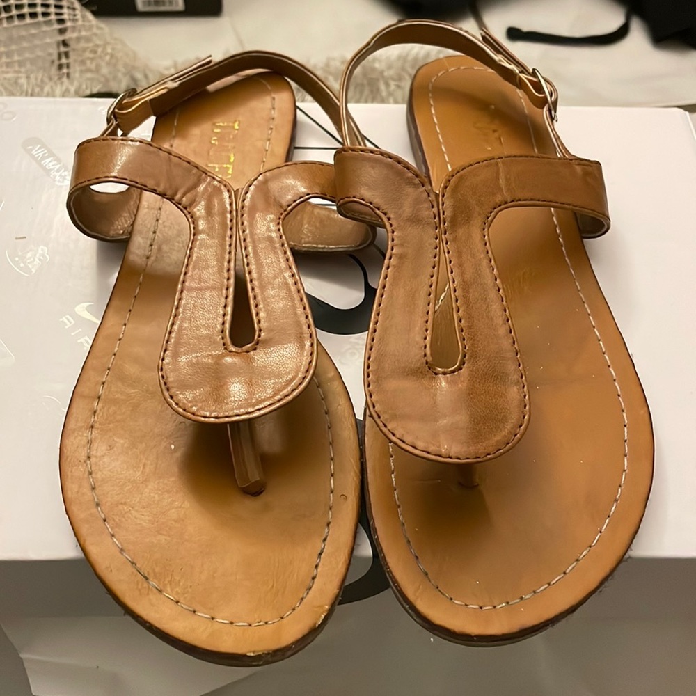 Women’s Sandals